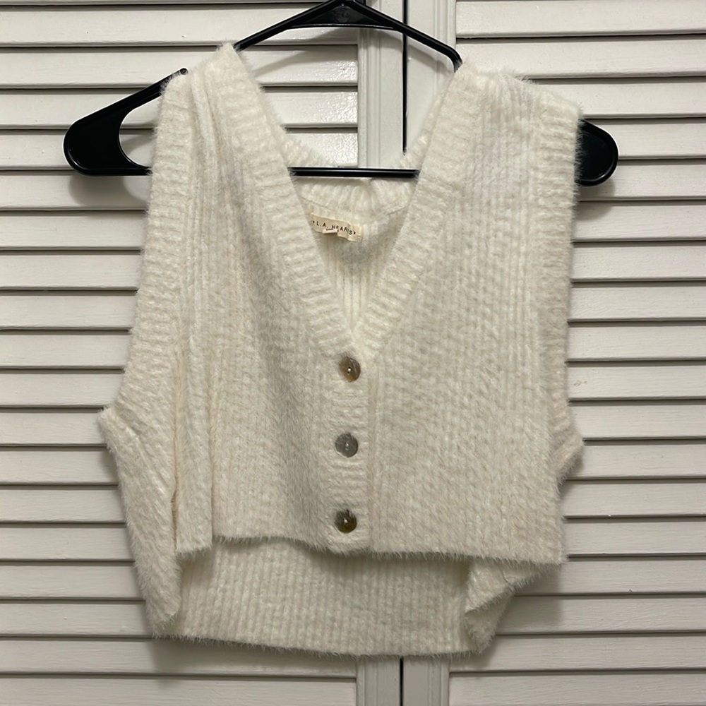 L.A. Hearts fluffy sweater vest